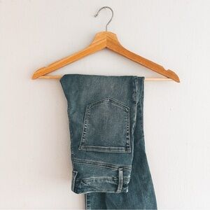 GOOD AMERICAN > Good Legs Ripped Skinny Crop